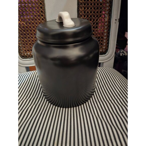 NWT Rae Dunn Halloween Skulls and Bones Chubby Black Canister - Picture 6 of 12
